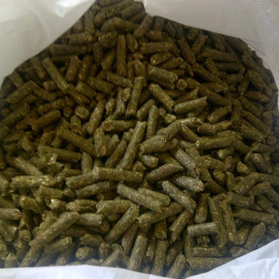 alfalfa-pellet.jpg